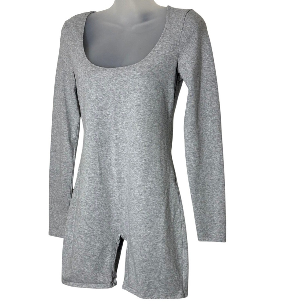 Forever 21 Heather Gray Long Sleeve‎ Romper Scoop Neck Bodycon Size Medium